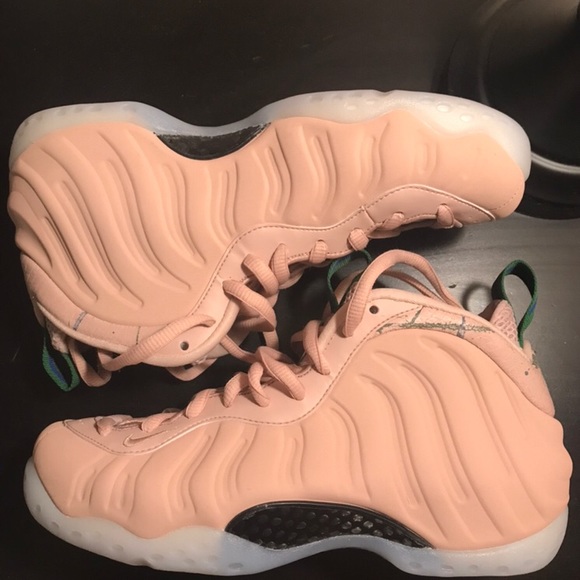 Nike Shoes - Nike Air Foamposite One Size 7.5, Particle Beige